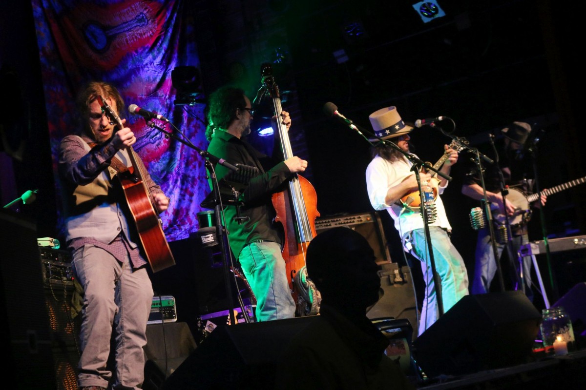 Show Review: Rumpke Mountain Boys, Larry Keel Experience, Restless Leg String Band NYE 12.31.16