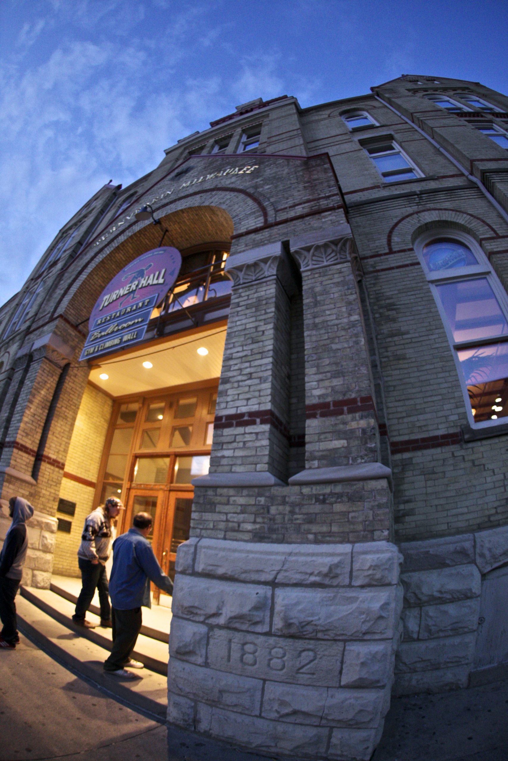 The Ringers at The Turner Hall Ballroom in Milwaukee, WI Photo Gallery by Jeff Myers