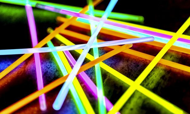 Glow Sticks: You’re Doing It Wrong