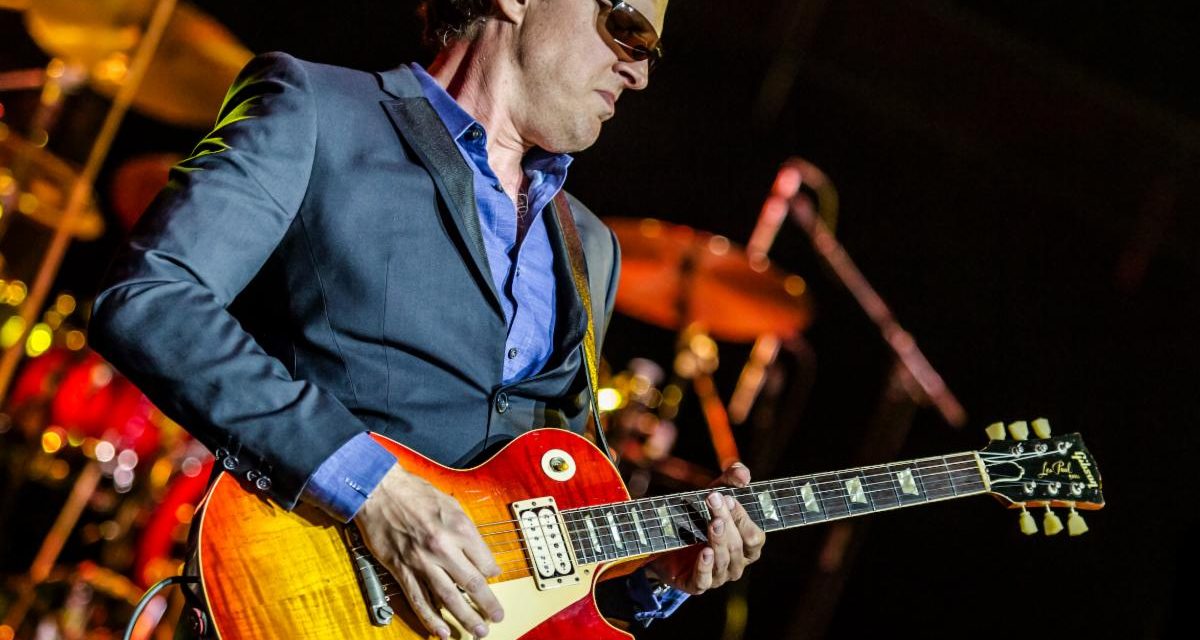 Joe Bonamassa Heading On Tour